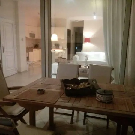 Sun And Sea Apartment *